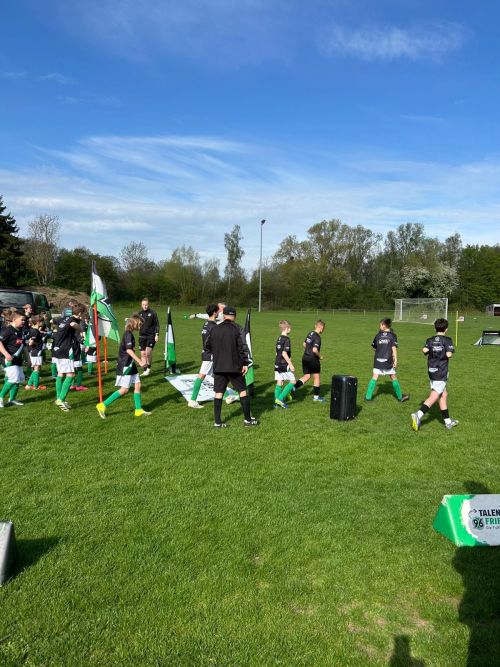 Fußballcamp April 2026 H96 bei Victoria Lauenau