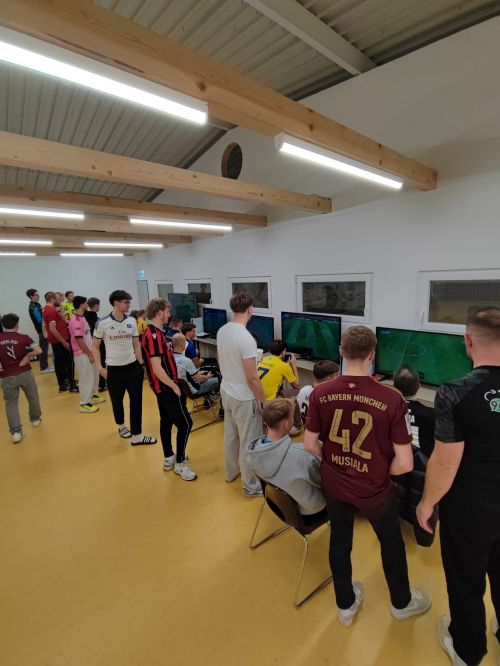 FIFA-Turnier Fun 4