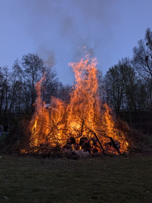 Osterfeuer Victoria Lauenau 2026