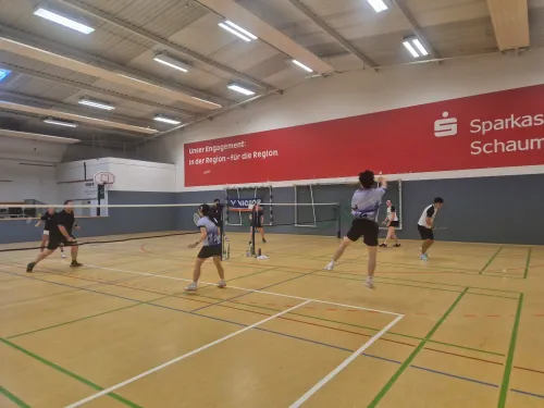 1.  Lauenauer Badminton Cup