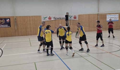 Spaß unserer VolleyballHobbies beim Novemberblues in Kreuzriehe