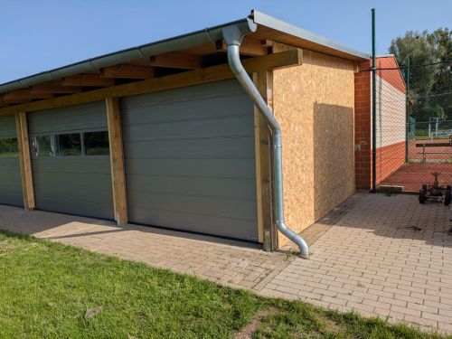 Neuer Unterstand im Victoria Sportpark